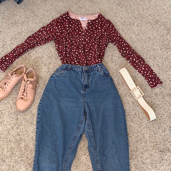 Old Navy Animal Print Sweater - Picture 2 of 5